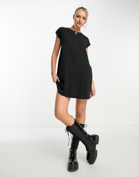 T shirt best sale dress with boots