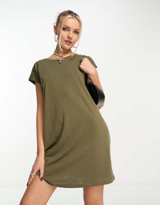 Noisy May mini t-shirt dress in olive