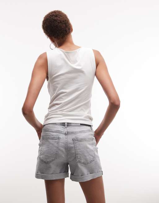 Noisy May Moni high waisted denim shorts in light grey, 5 of 5