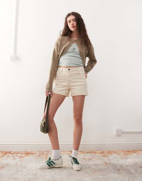 Noisy May – Moni – Naturvita jeansshorts med hög midja - view 1