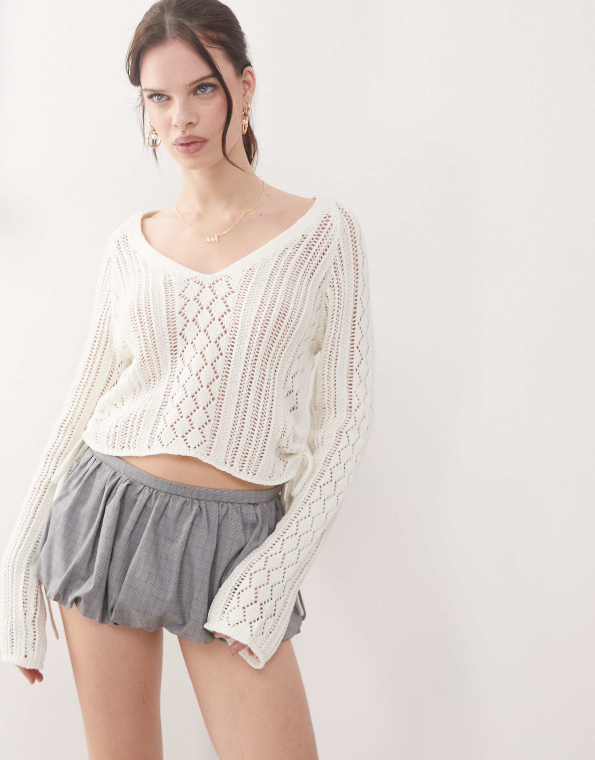 noisy may open knit ruched side top in off white