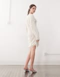 [Noisy May] Noisy May open knit ruched tie side dress in off white L Off white