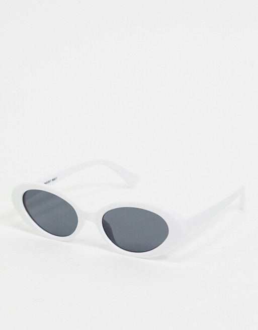 Noisy May round retro sunglasses in white