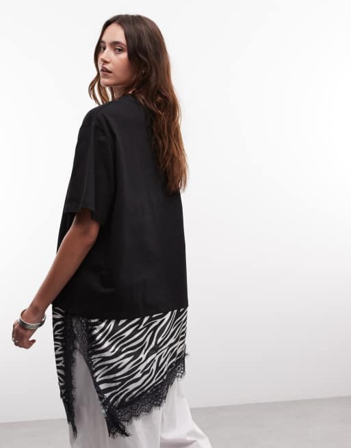 Noisy May Oversize-T-Shirt mit asymmetrischem Satinspitzen-Saum und Unterlage in Schwarz mit Zebra-Muster, 4 von 4