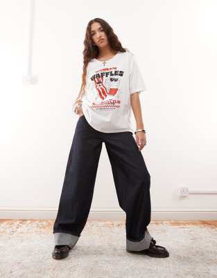 Noisy May Oversize T-shirt With Waffles Graphic In White