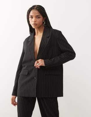 Noisy May - Oversized-Blazer in Schwarz mit Nadelstreifen, Kombiteil