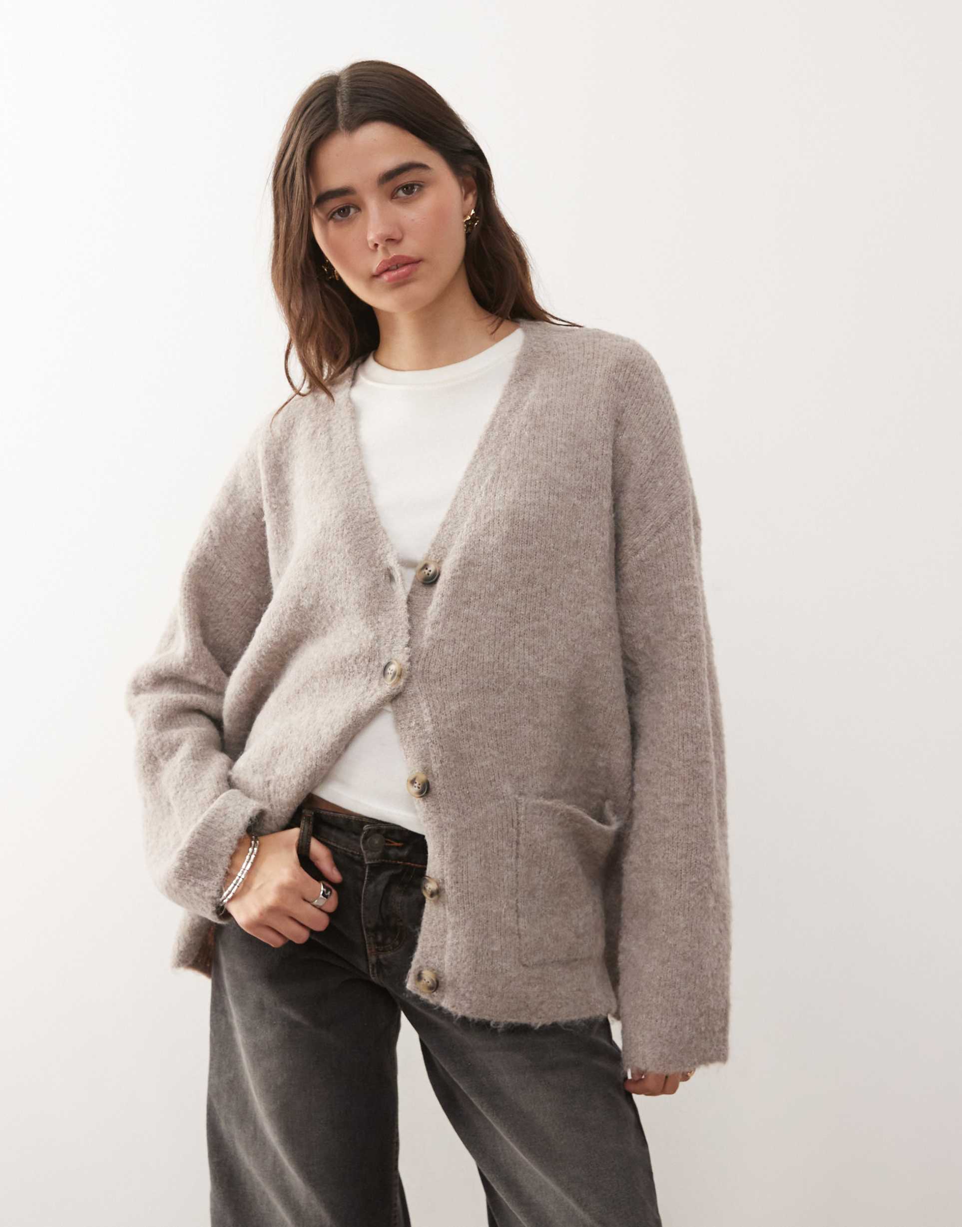noisy may oversized knit cardigan in beige