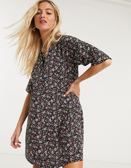 Noisy May oversized shirt dress in ditsy floral print