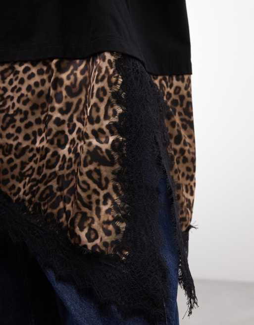 Noisy May oversized t-shirt med asymmetrisk satin- och spetsfåll med underlager i svart leopardmönster, 2 av 4