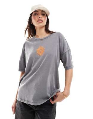 Noisy May - Oversized T-shirt met 'Good Vibes' print in grijs met wassing