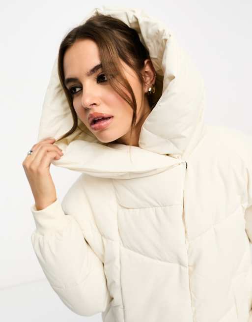 Buy Missguided Ski Leopard Padded Jacket - White