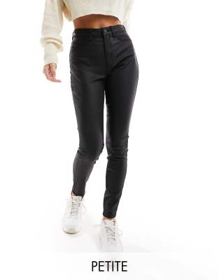 Noisy May Petite - Callie - Beschichtete Skinny-Jeans in Schwarz