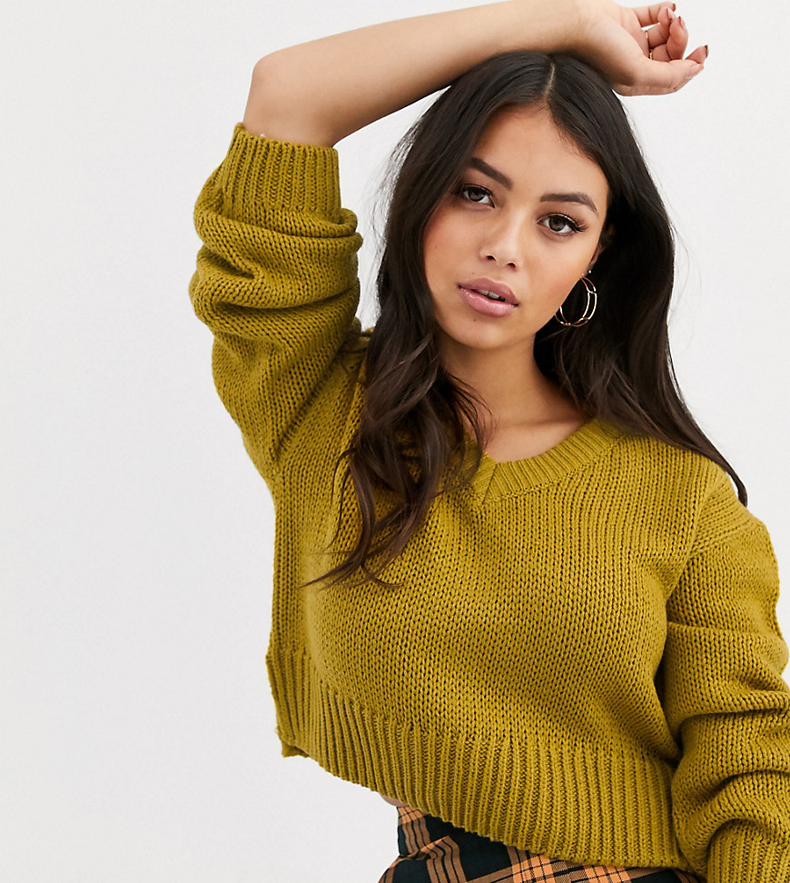Noisy May Petite cropped jumper with v-neck in green