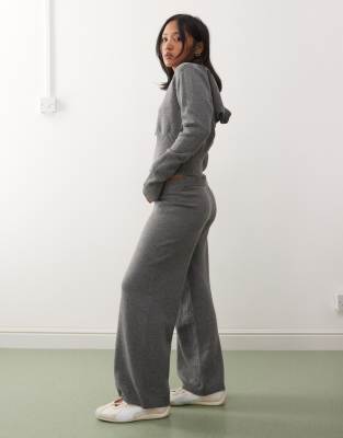 Noisy May Petite - Gestrickte Hose mit weitem Bein in Grau, Kombiteil