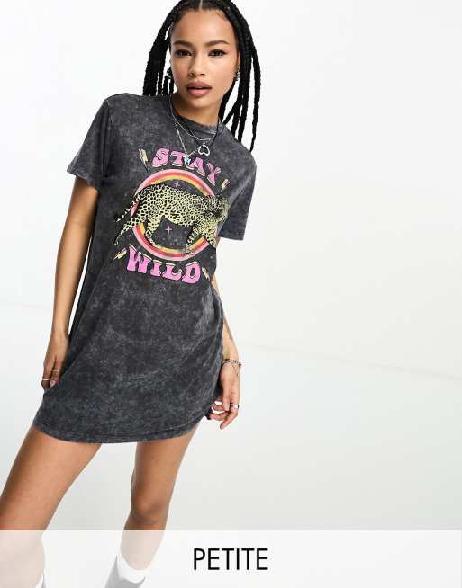 Black graphic outlet t shirt dress