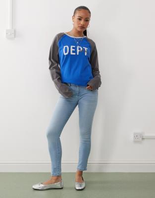 Noisy May Petite - Jen - Push-up-Jeans in hellblauer Waschung