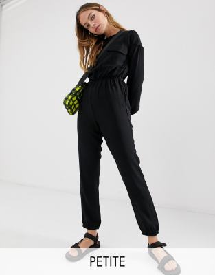 Noisy May Petite - Jumpsuit mit Utility-Tasche-Schwarz