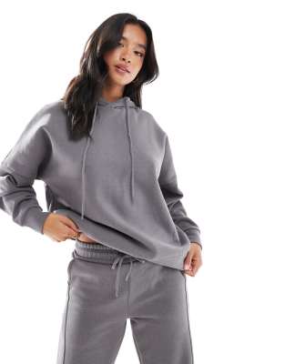 Noisy May Petite - Locker geschnittener Kapuzenpullover in Grau, Kombiteil