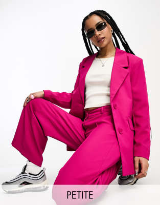 Noisy May Petite Noisy May Petite tailored blazer in pink