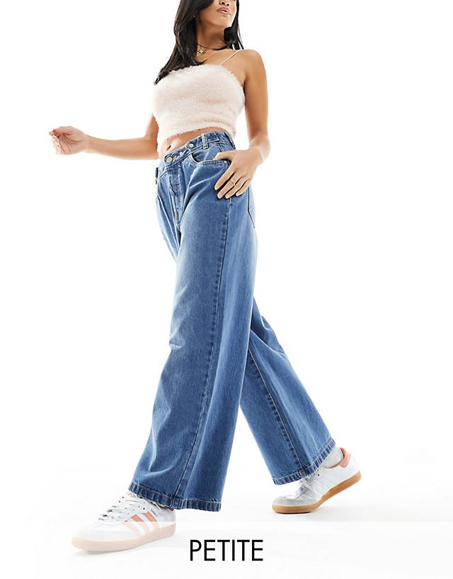 Noisy May Petite - wide leg jeans in medium blue