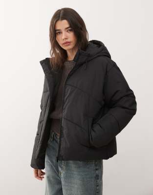 Noisy May - Pufferjacke in Schwarz mit Kapuze