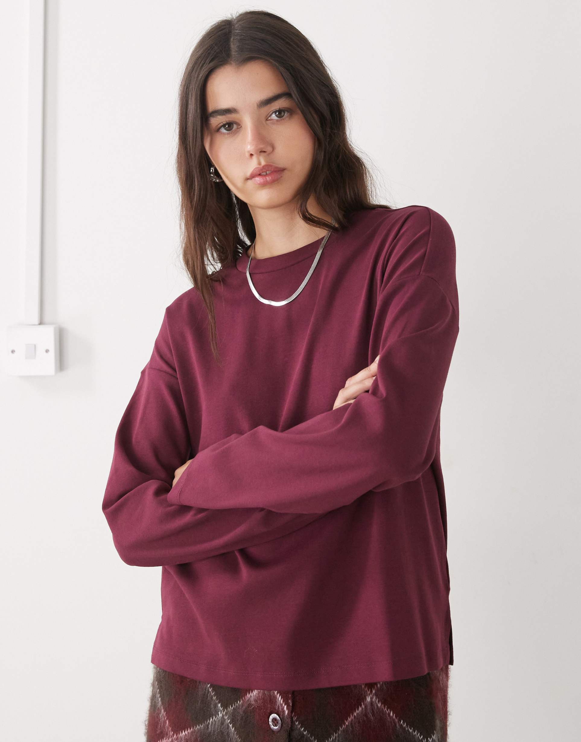 noisy may regular fit long sleeve t-shirt in burgundy