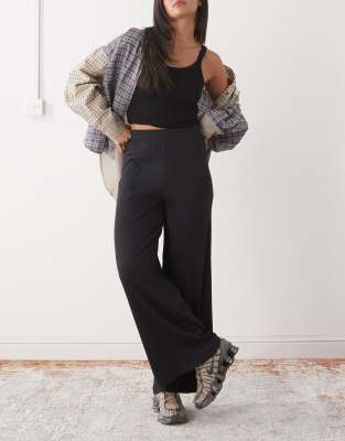 Noisy May Noisy May ribbed wide leg trouser in black