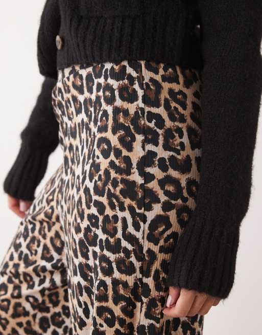 Noisy May ribbed wide leg trouser in leopard print, 4 of 5