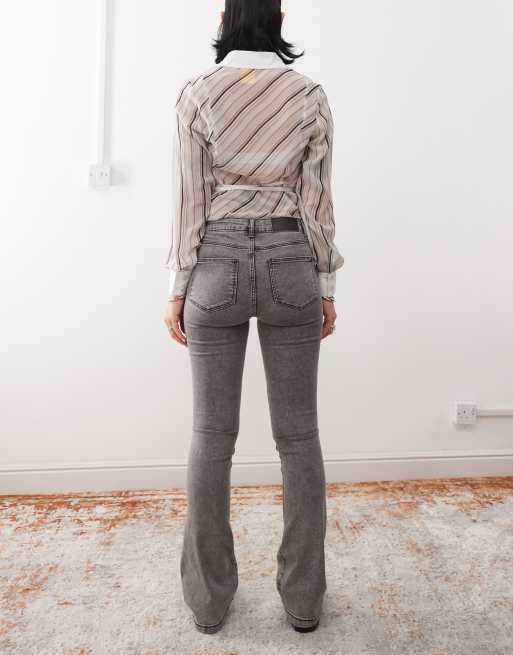 Noisy May Sallie high rise slim flare jeans in light grey, 2 of 5