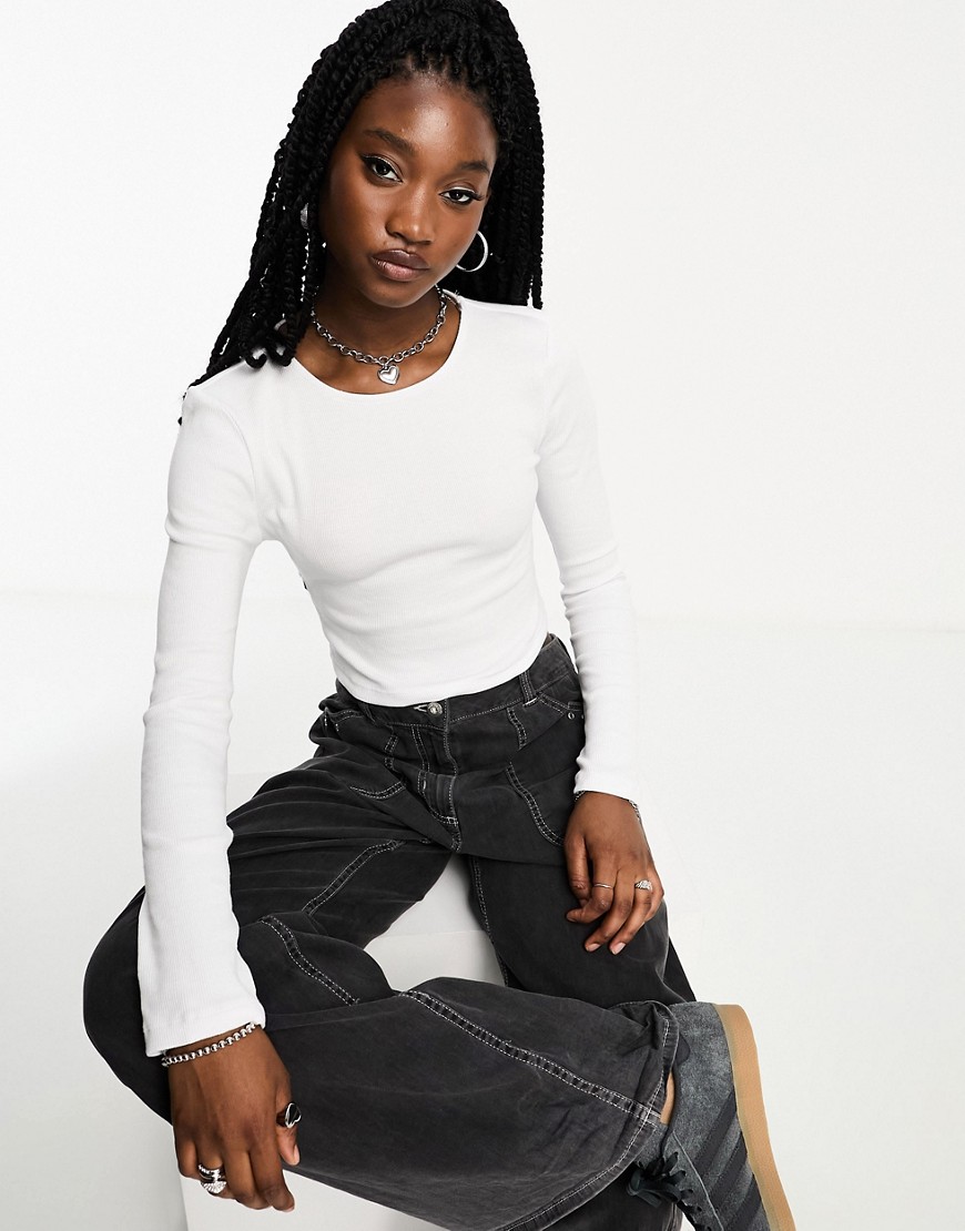 Noisy May scoop neck cropped long sleeve top in white