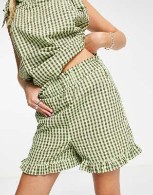 Noisy May seersucker ruffle trim shorts co-ord in green gingham - ASOS Price Checker