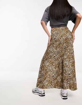 Noisy May side slit maxi skirt in leopard
