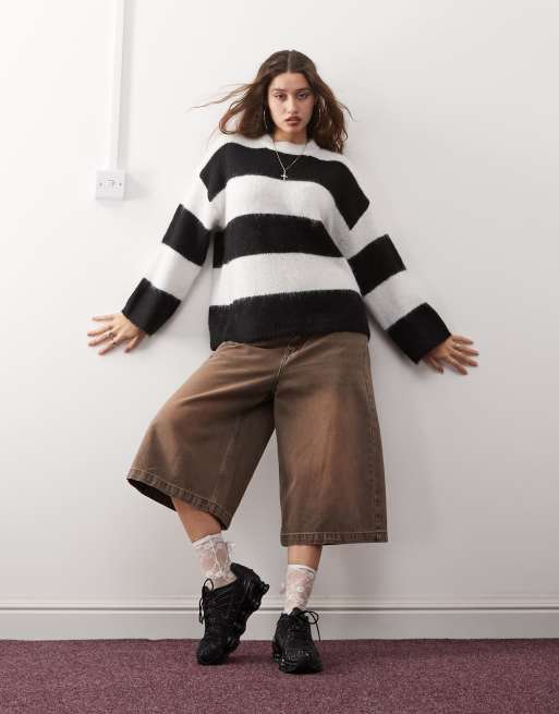 Noisy May - Sort og beige og oversized trøje i lodden strik med striber, 2 af 4