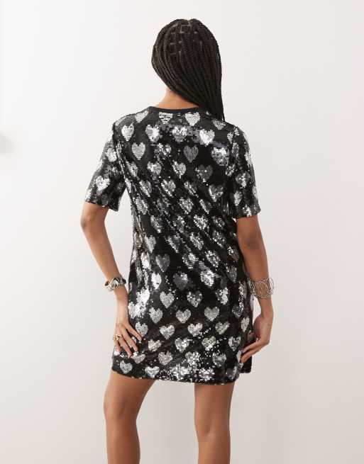 Noisy May - Sort T-shirt-kjole med hjerteprint og pailletter, 4 af 4