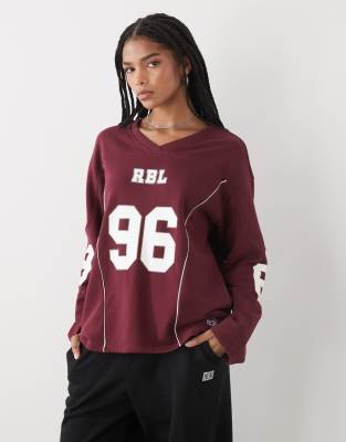 Noisy May - Sport-Trikot in Burgunderrot mit -Ausschnitt