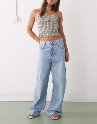 Noisy May Susanna barrel jeans with front seam in light blue denim - view 1