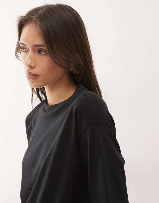 Noisy May – Svart t-shirt i oversize med sänkt axelsöm, 3 av 4