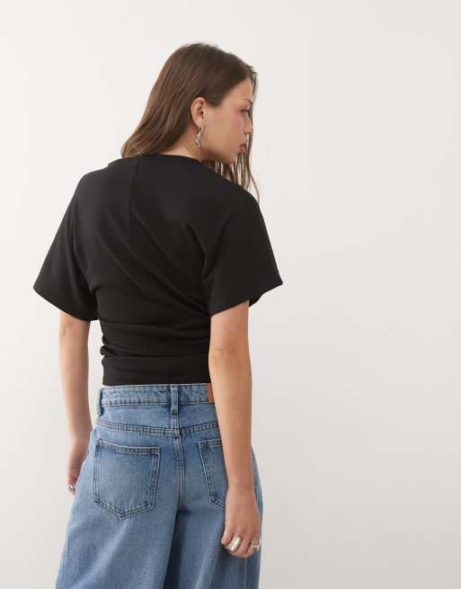 Noisy May – T-Shirt in Schwarz mit geraffter Taille, 4 von 4