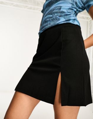 Noisy May tailored high waisted mini skirt with slits in black