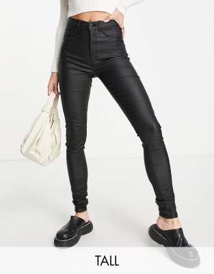 Noisy May Tall - Callie - Beschichtete Jeans mit engem Schnitt in Schwarz