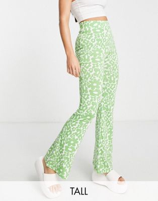 Noisy May Tall flared trousers in green & white floral
