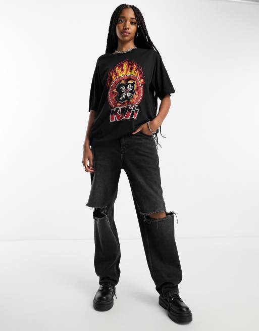 Noisy May Tall Kiss oversized band t-shirt in black