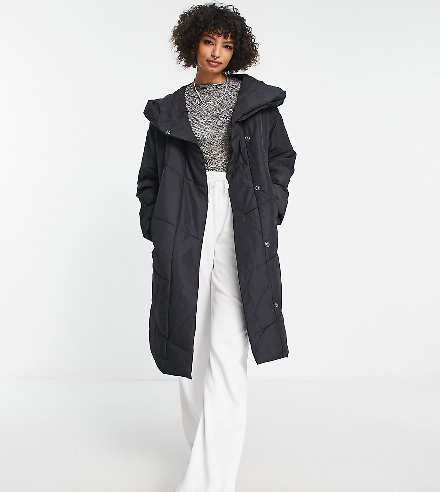 longline padded coat with hood in black