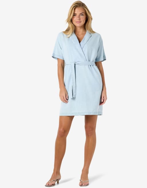Noisy May - Vestido corto de manga corta en denim azul claro, 2 de 7
