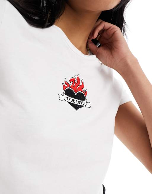 Noisy May – Vit, kort t-shirt med hjärtbroderi, 3 av 4