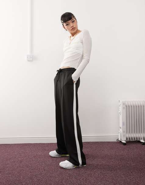 Noisy May wide leg jogger with side stripe in black - view 1