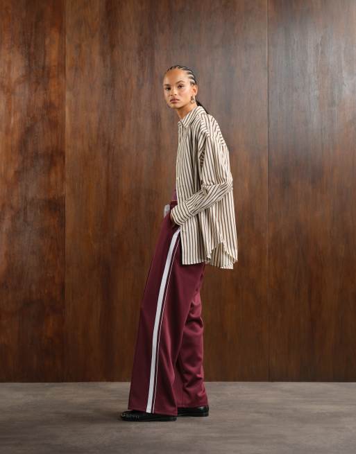 Noisy May wide leg sweatpants with side stripe in burgundy