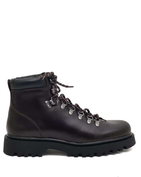 Nokwol Alpine boots in brown - view 1