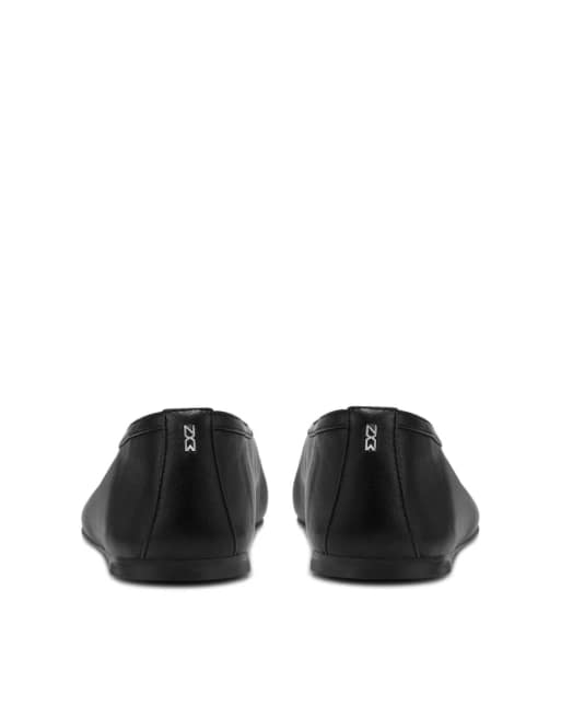 Nokwol Lane flats in black, 4 of 4