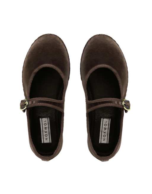 Nokwol Mel velvet mary janes in brown, 4 of 4